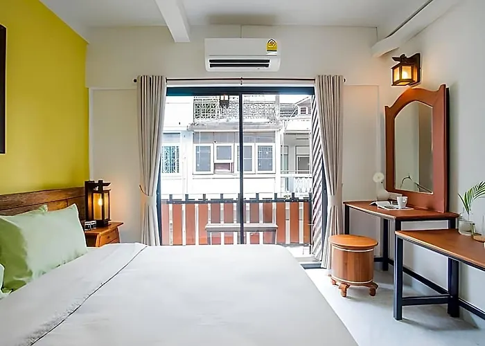 Hostel Banthat Thong *