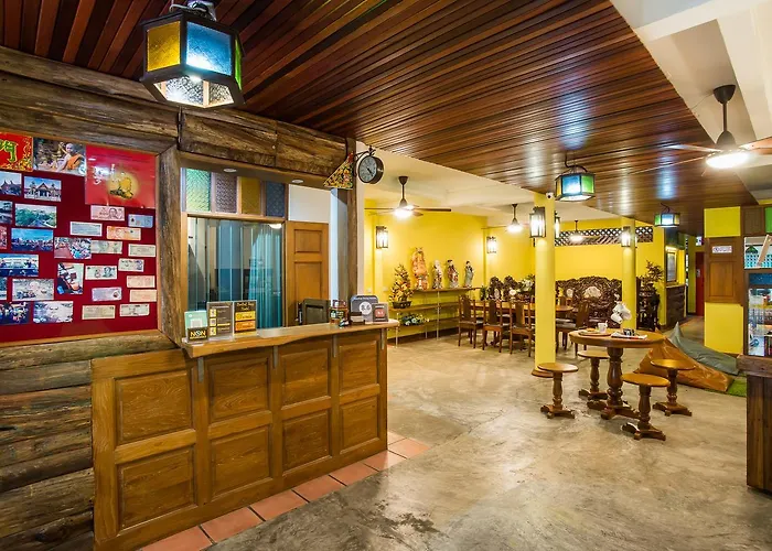 Banthat Thong Hostel Bangkok